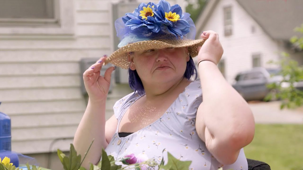 1000 Lb. Sisters: Tammy And Amy’s Brother Tries To Get Them To Race Stick Horses (exclusive)