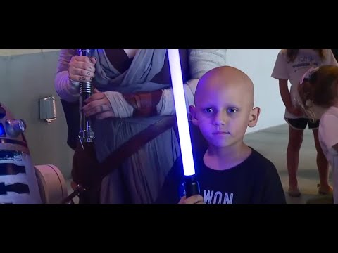 8 Year Old Las Vegas Boy Who Beat Cancer Had Star Wars Land Wish Granted