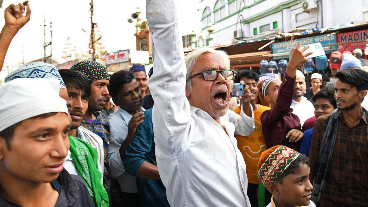 ‘atiq Ahmed Amar Rahe’ Slogans Raised In Support Of Up Mafia In Bihar’s Patna | Econ Times