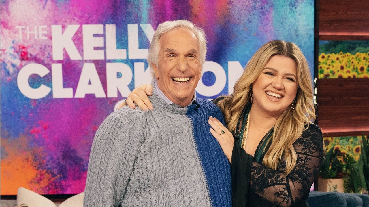 Kelly Clarkson Moved To Tears By Henry Winkler