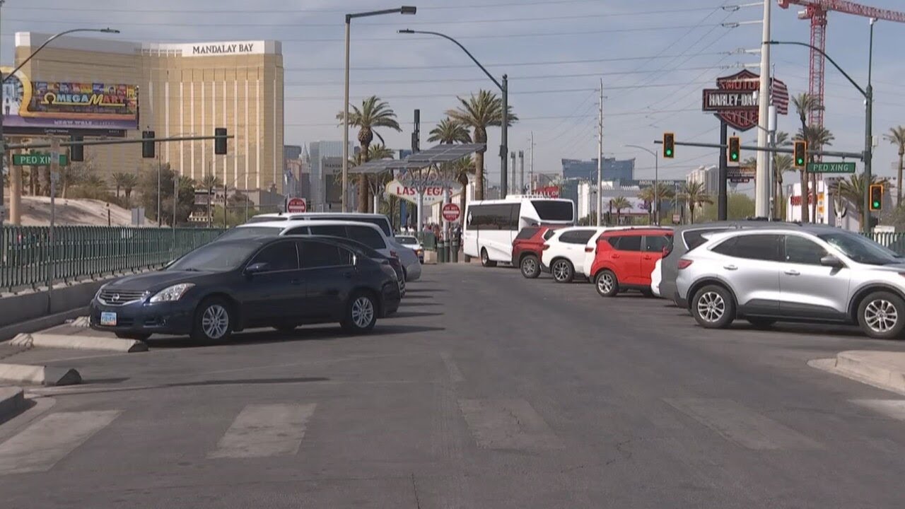 Lyft Driver Attacked Near Welcome To Las Vegas Sign