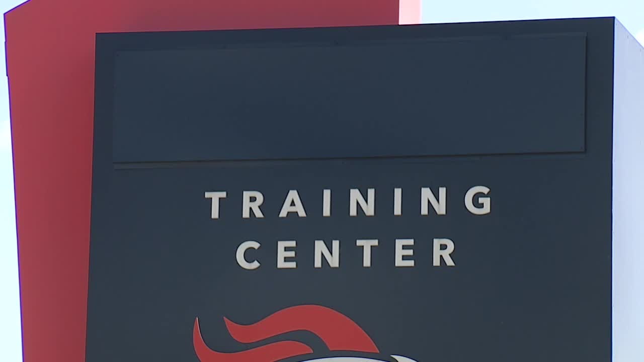 Raw: Uchealth Signage Removed At Broncos’ Facility As Partnership Ends