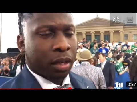 Takkarist Mckinley Zennie62media Nfl Draft Red Carpet Favorite For His Heartwarming Story