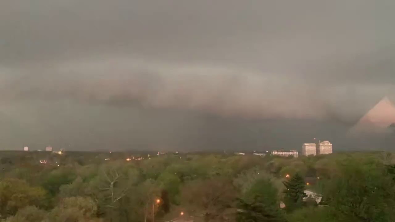 Timelapse Footage Shows Severe Storm Rolling Into St Louis | Houston