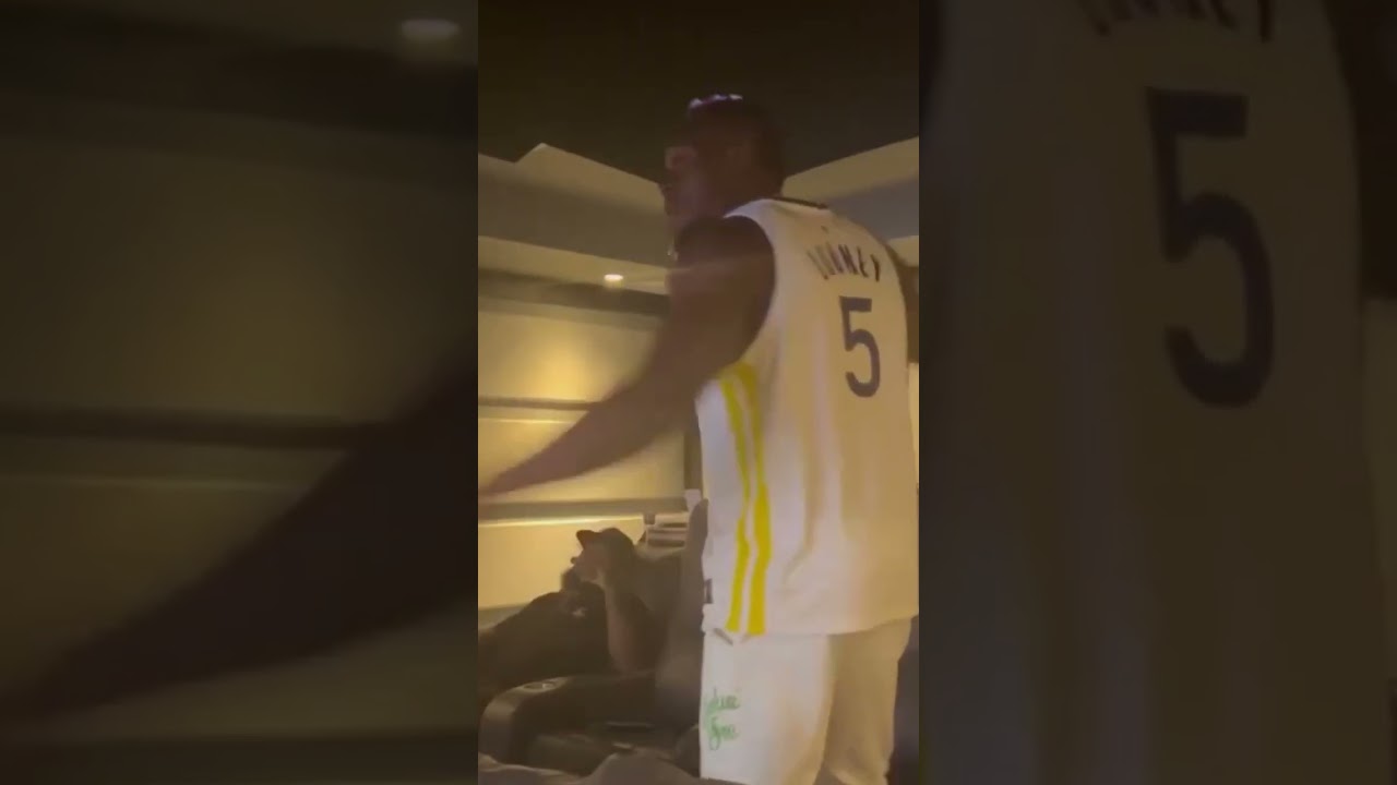 Usain Bolt Is A Warriors Fan ⚡️ | #shorts | Warriors News