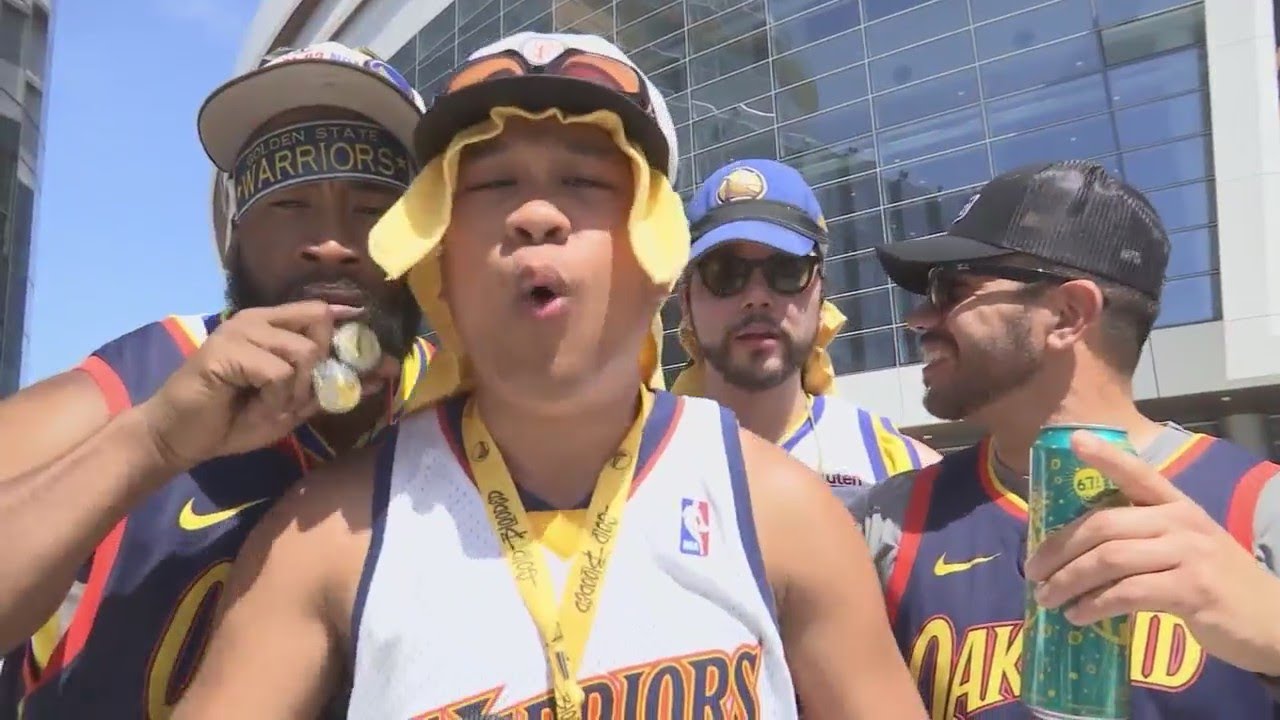 Warriors Fans Excited As Dubs Tie Series 2 2 After Game 4 Win