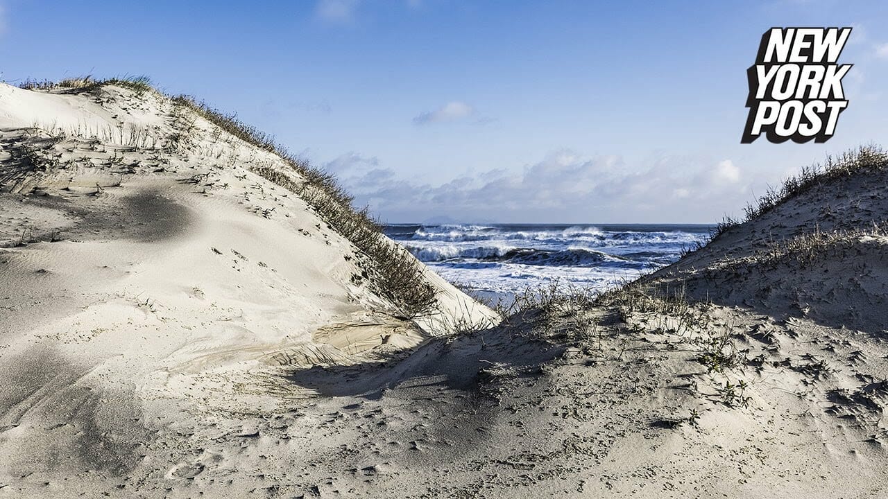 17 Year Old Boy Dies After Hole He Dug In Sand Collapsed At North Carolina Beach | New York Post