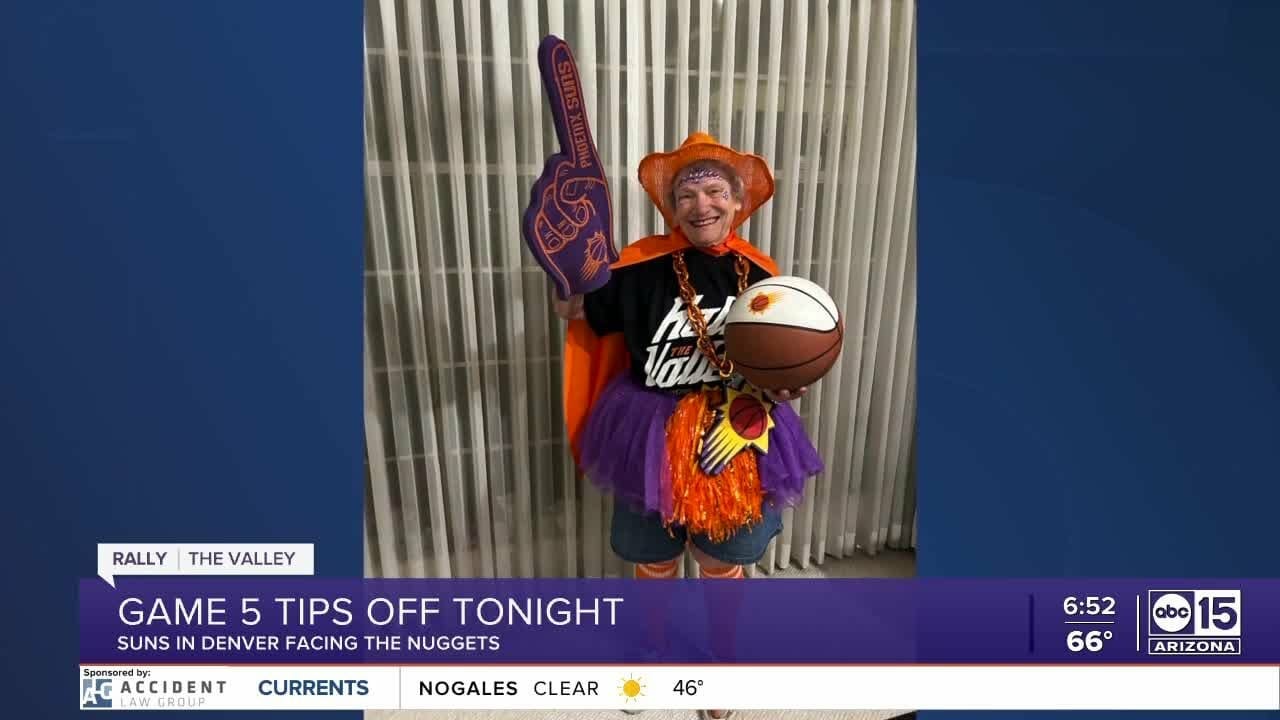 Arcadia Woman Says She Is Devin Booker’s Biggest Fan