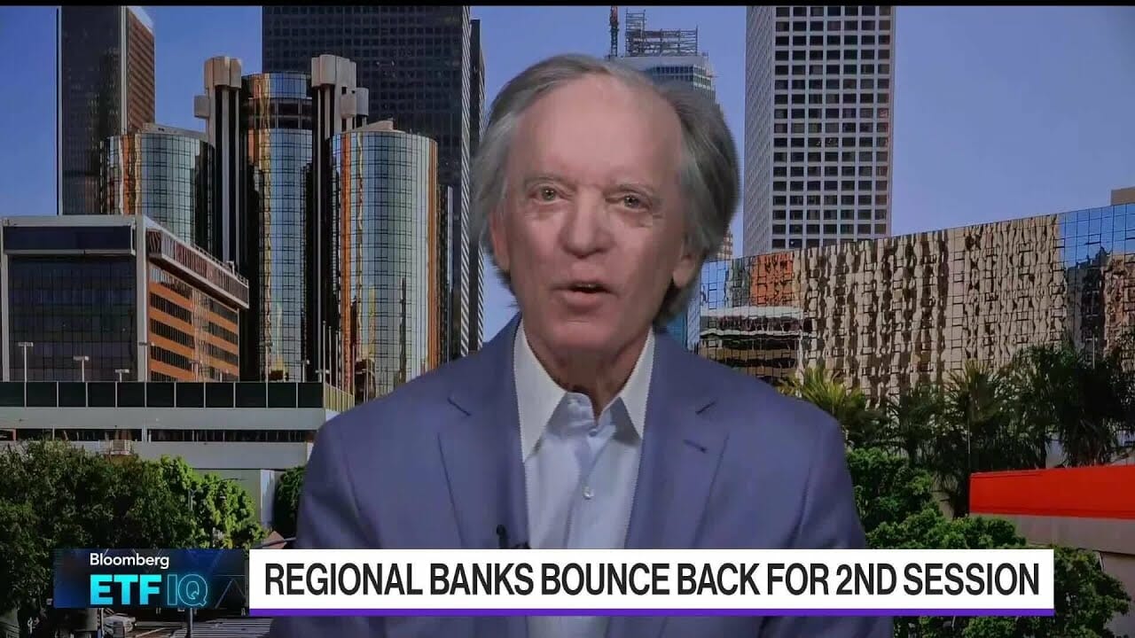 Bill Gross: Sell The Volatility In Regional Banks