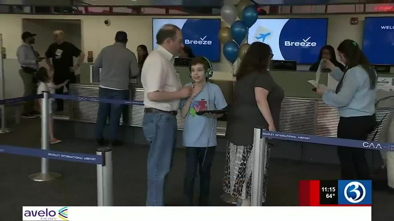 Bradley Helps Children With Autism Prepare To Fly