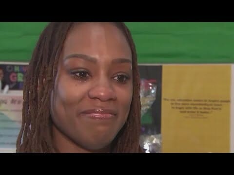 Chicago Teacher Anquineice Brown Receives Golden Apple Award