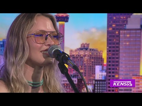 Country Singer Songwriter Bonner Rhae Performs | Great Day Sa