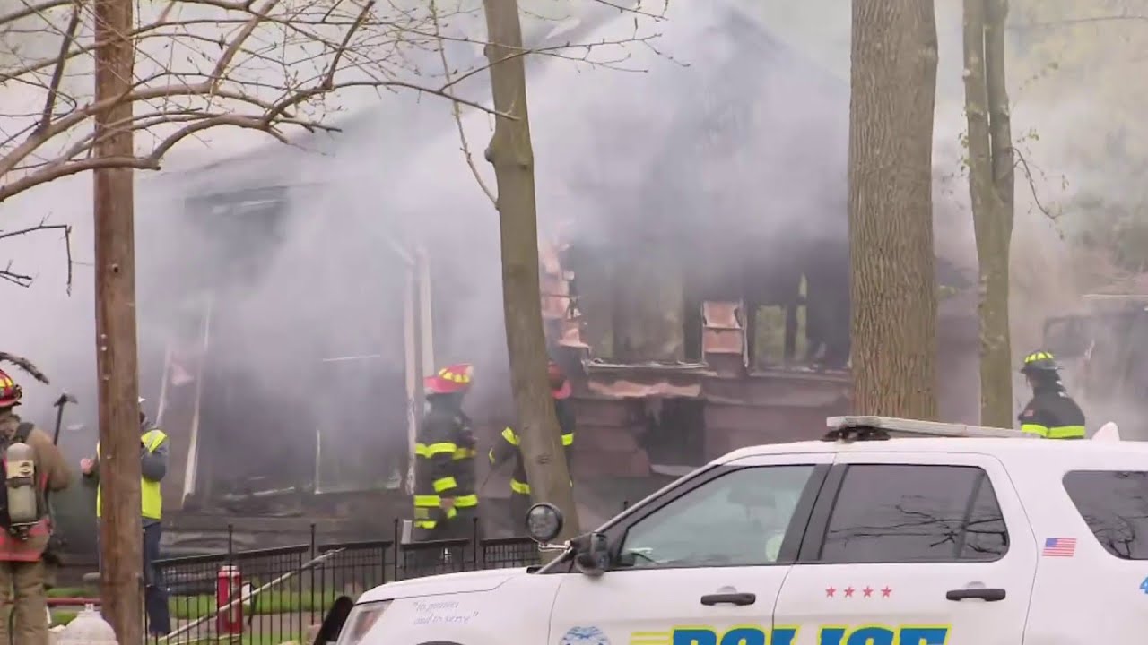 Firefighters Respond To House Explosion In Inkster, Near Dearborn Heights | Detroit News