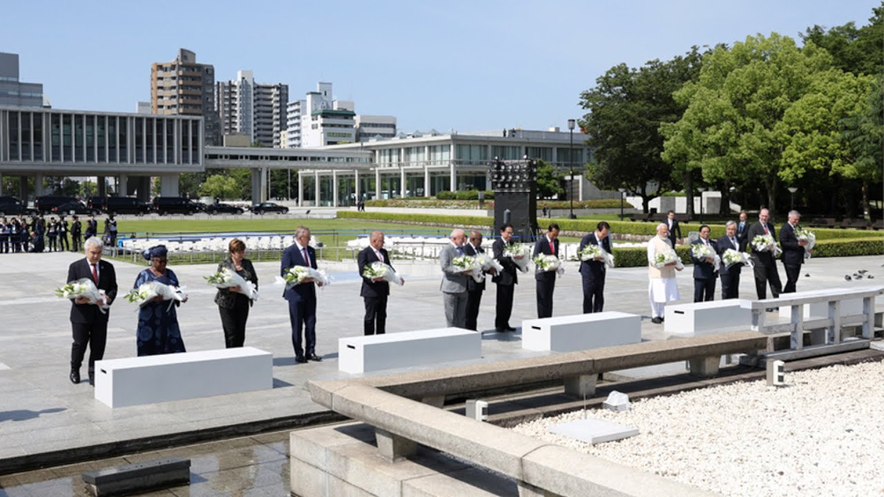 G7 Summit 2023: Pm Modi, Other Leaders Pay Floral Tribute At Hiroshima Peace Memorial Park In Japan | Econ Times