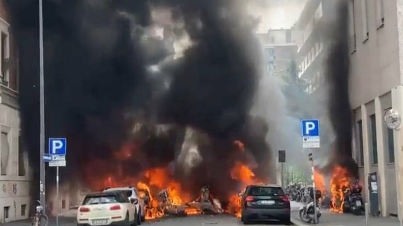 Italy: Large Explosion Reported In Milan; Several Vehicles Gutted In Fire | Econ Times