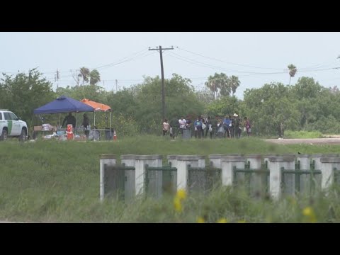 Lines Along Us Mexico Border Grow With Title 42 Ending