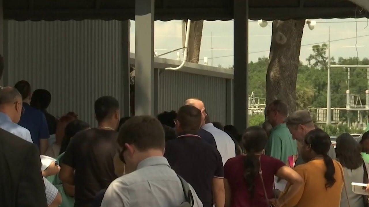 Long Lines For Orlando Mayor’s Job Fair