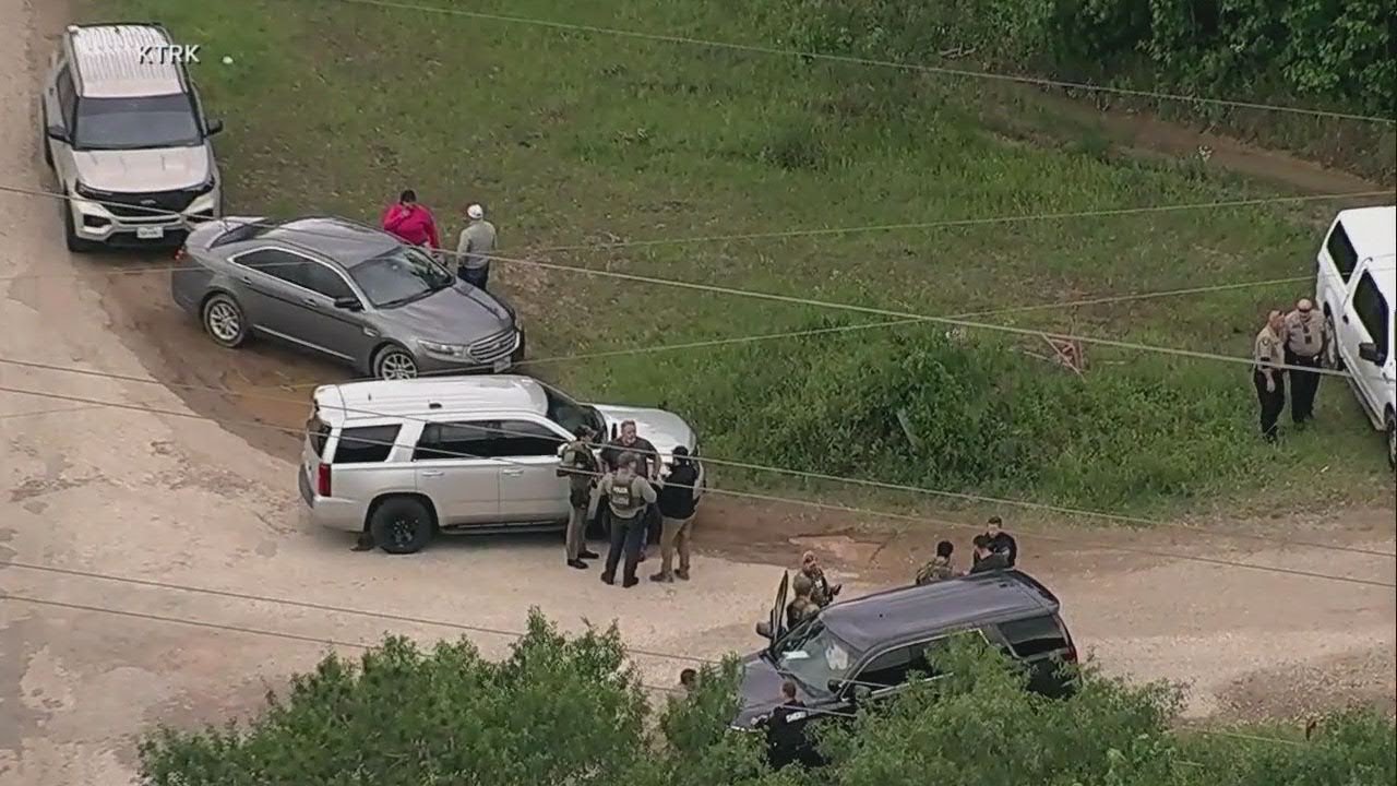 Manhunt Enters 3rd Day For Texas Shooter Who Allegedly Killed 5