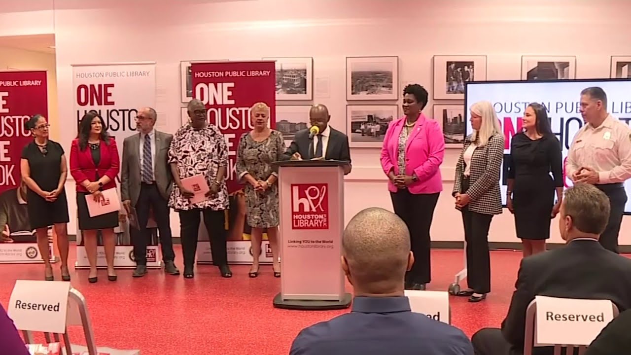 Mayor Turner Introduces Citywide Reading Program ‘one Houston, One Book’ | Houston