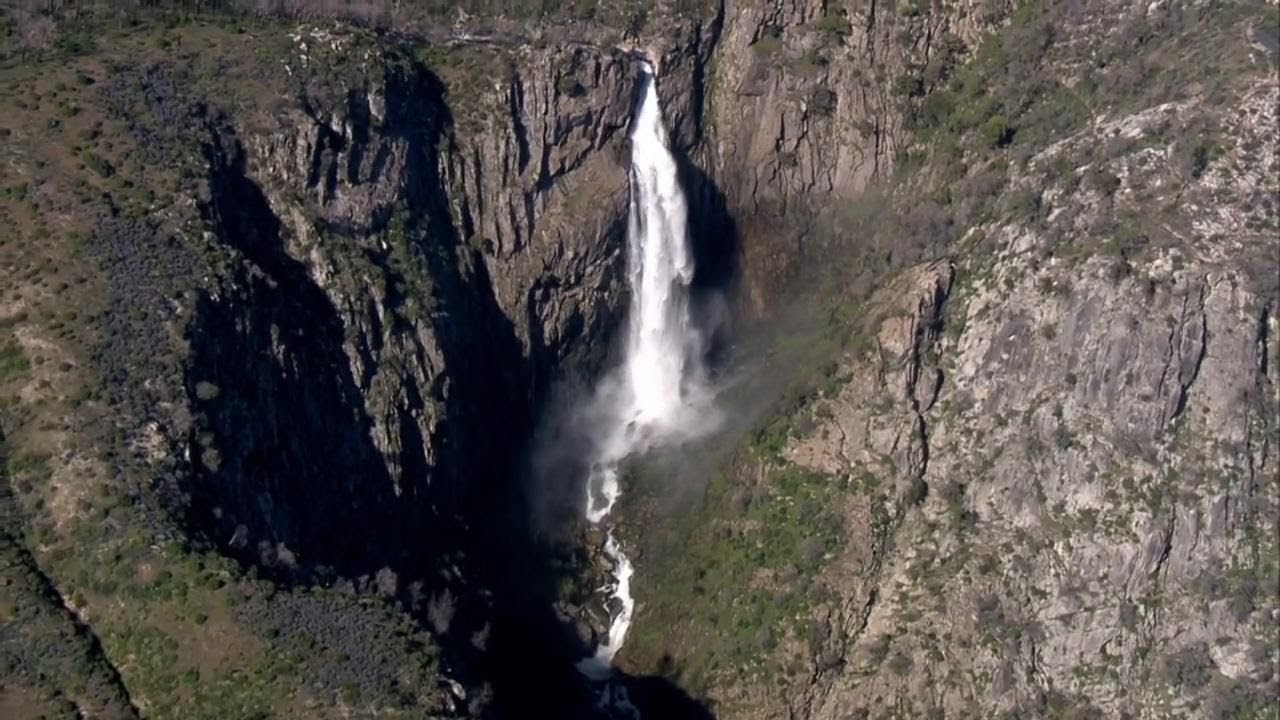 Meteorologist Heather Waldman Joins Livecopter 3 Over Lake Oroville, Feather Falls