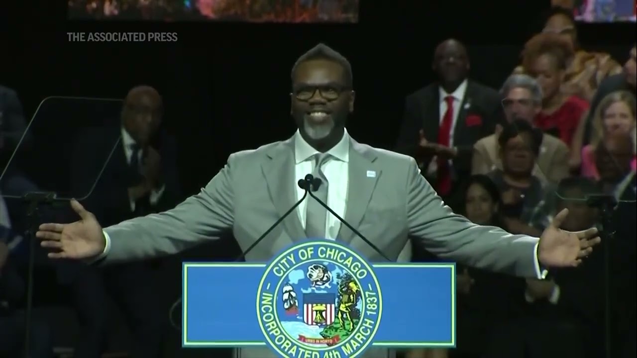 New Chicago Mayor Brandon Johnson Takes Oath, Asks For Unity | Ap