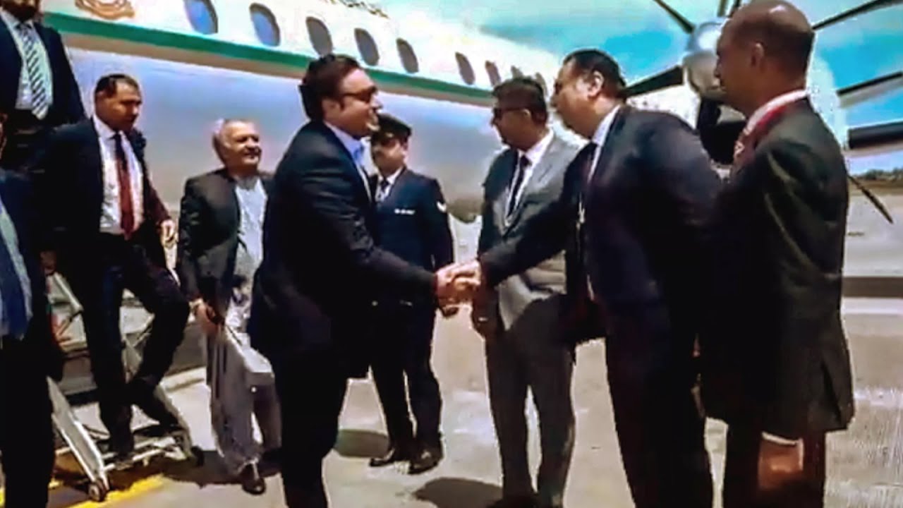 Pakistan Foreign Minister Bilawal Bhutto Arrives In Goa For Sco Meet | Econ Times