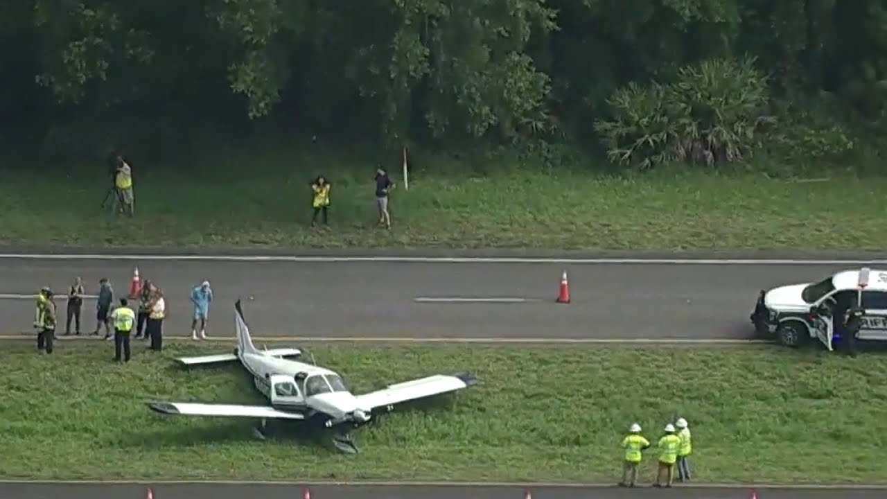 Plane Makes Emergency Landing On Colonial Drive In Orange County