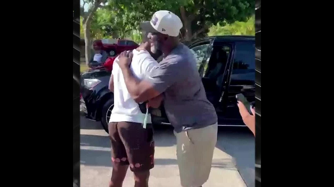 Ravens Star Rookie Zay Flowers Surprises Dad With New Mercedes After Nfl Draft ❤️ | #shorts