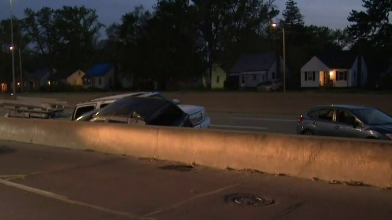 Rollover Crash Shuts Down Northbound Side Of Southfield Freeway At 7 Mile Road | Detroit News