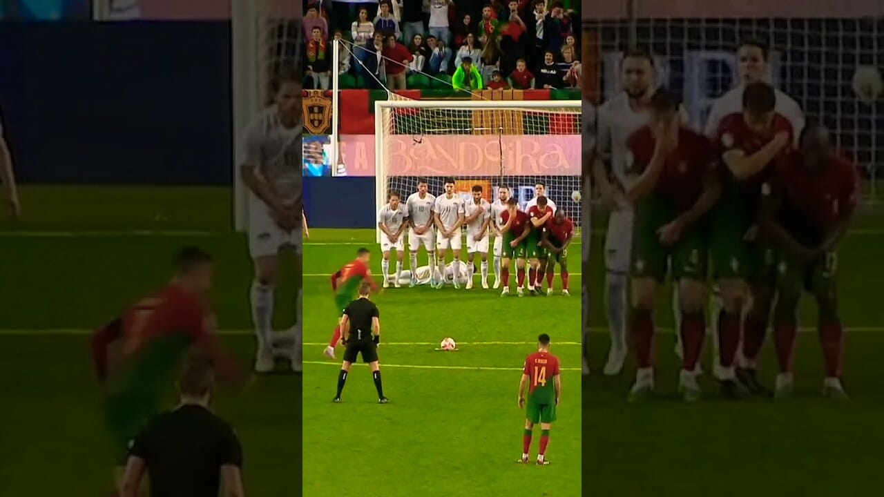 Ronaldo 🇵🇹 Free Kick #shorts #football #cr7