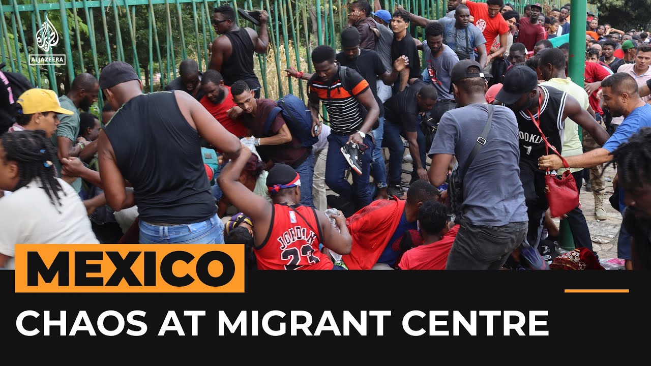 Scenes Of Chaos As Migrants Rush Mexico Immigration Centre | Aj #shorts