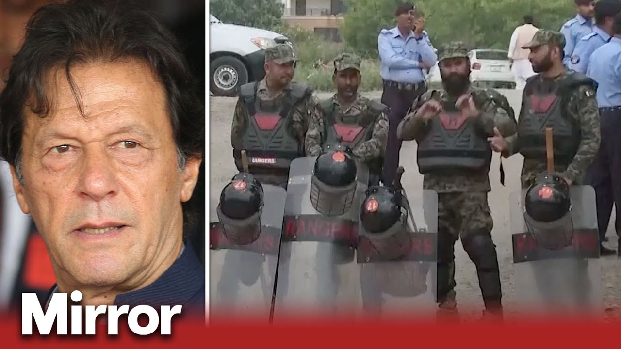 Security Forces Greet Imran Khan For Court Hearing | Uk News