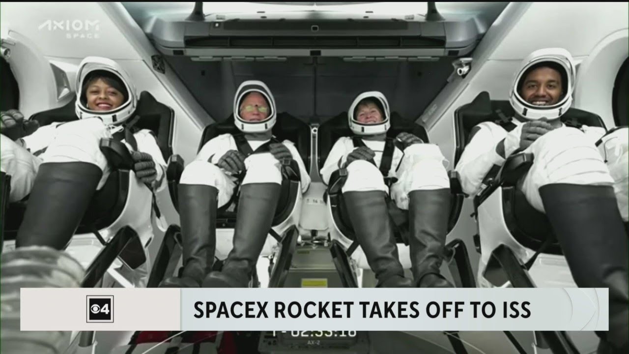 Spacex Falcon 9 Delivering Four Astronauts To International Space Station