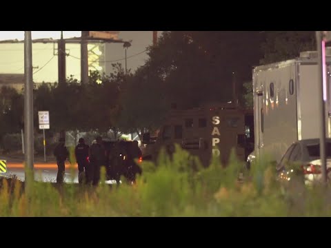 Standoff With Sapd Ends Peacefully After Man Surrenders, Police Say