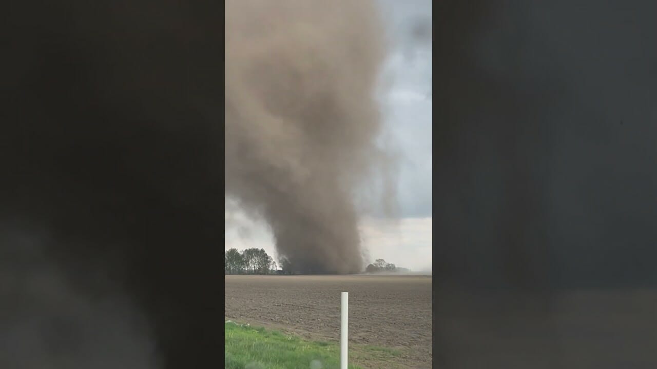 Towering Landspout Spotted Near An Indiana Farm During A Tornado Warning #shorts