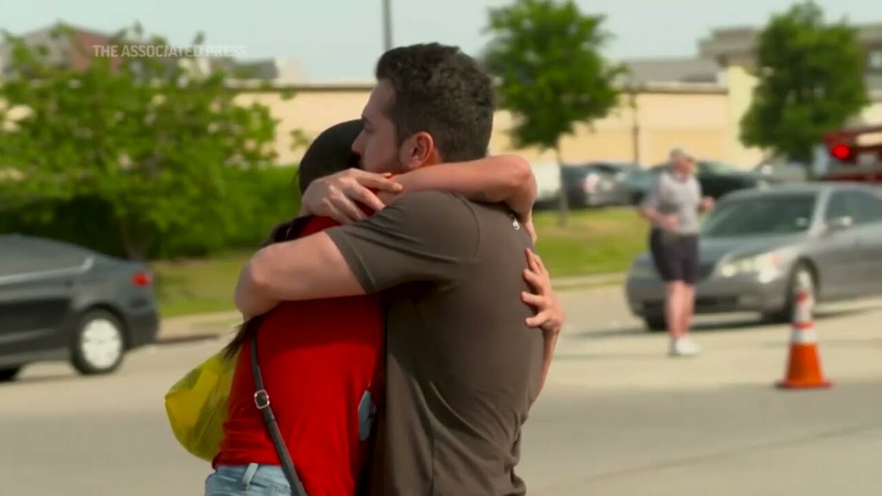 Tx Mall Shooting Witness: ‘you Could Hear The Gunshots’ | Ap