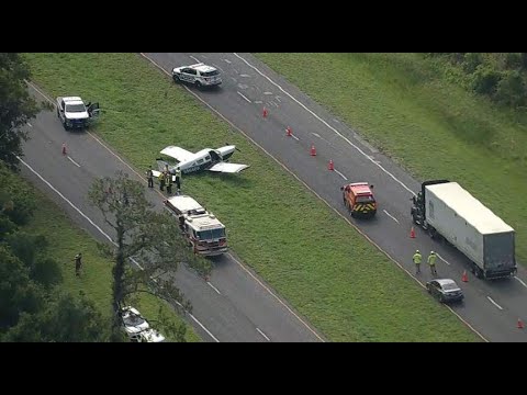 Watch Live: Sky 6 Over Emergency Plane Landing On Colonial Drive In East Orange County