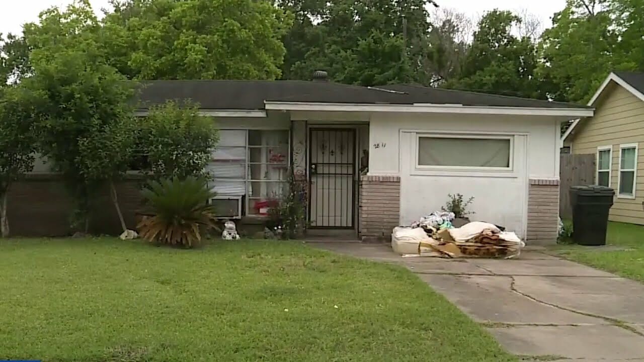 Woman Attacks Daughter Before Setting House On Fire, Trapping Disabled Roommate Inside, Police Say | Houston