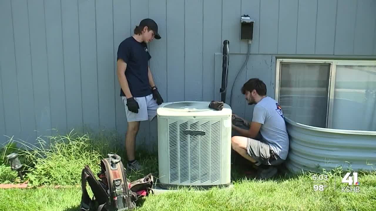 Air Conditioning Expert Shares Tips To Keep Ac Units Cooling During Heat Wave