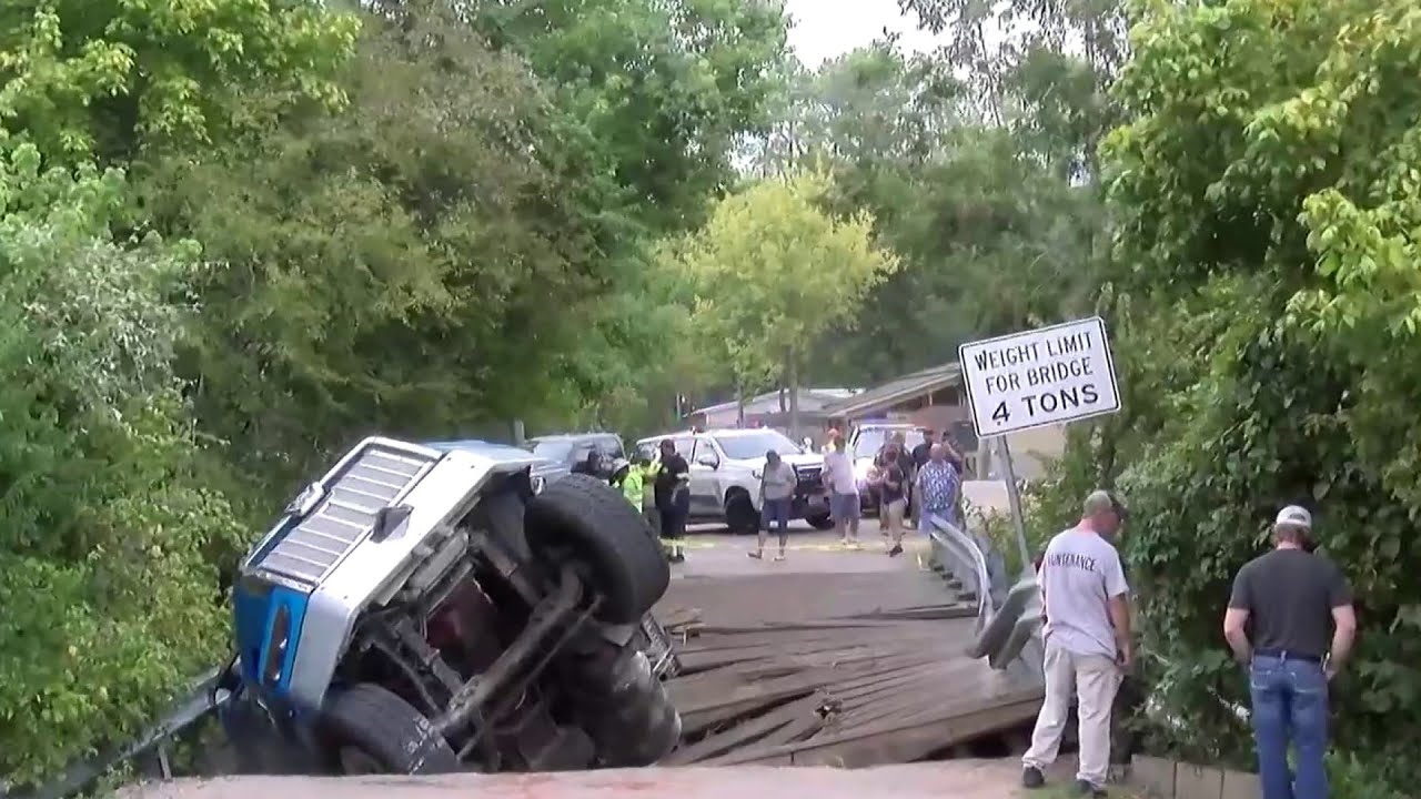 Bridge Collapses After Concrete Truck Crash In Montgomery County | Houston