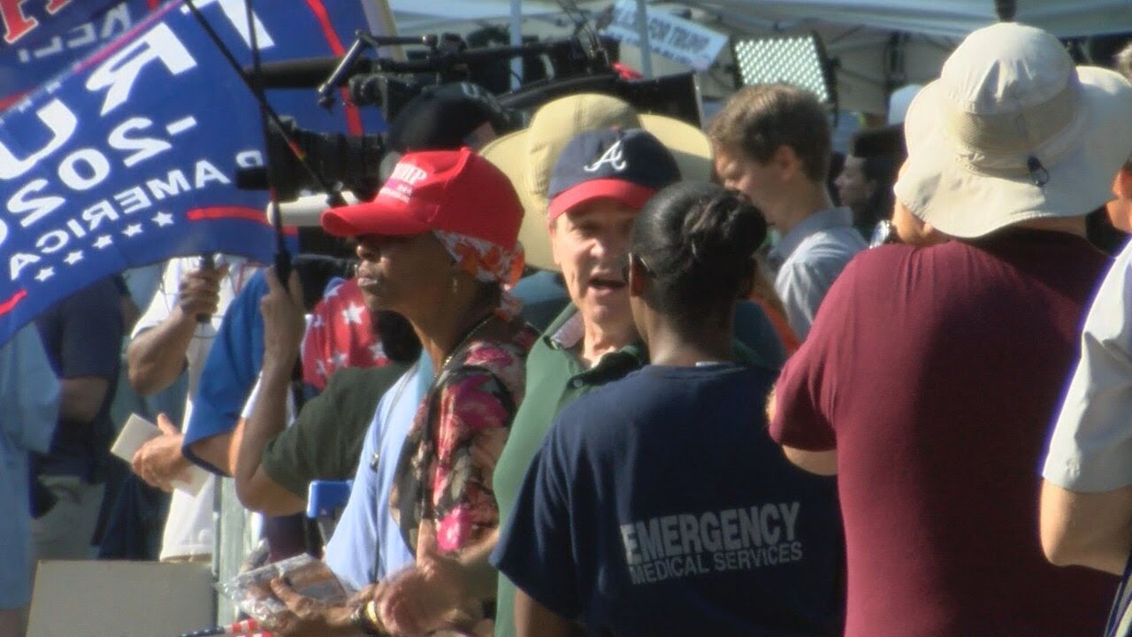 Trump Supporters Gather Outside Jail