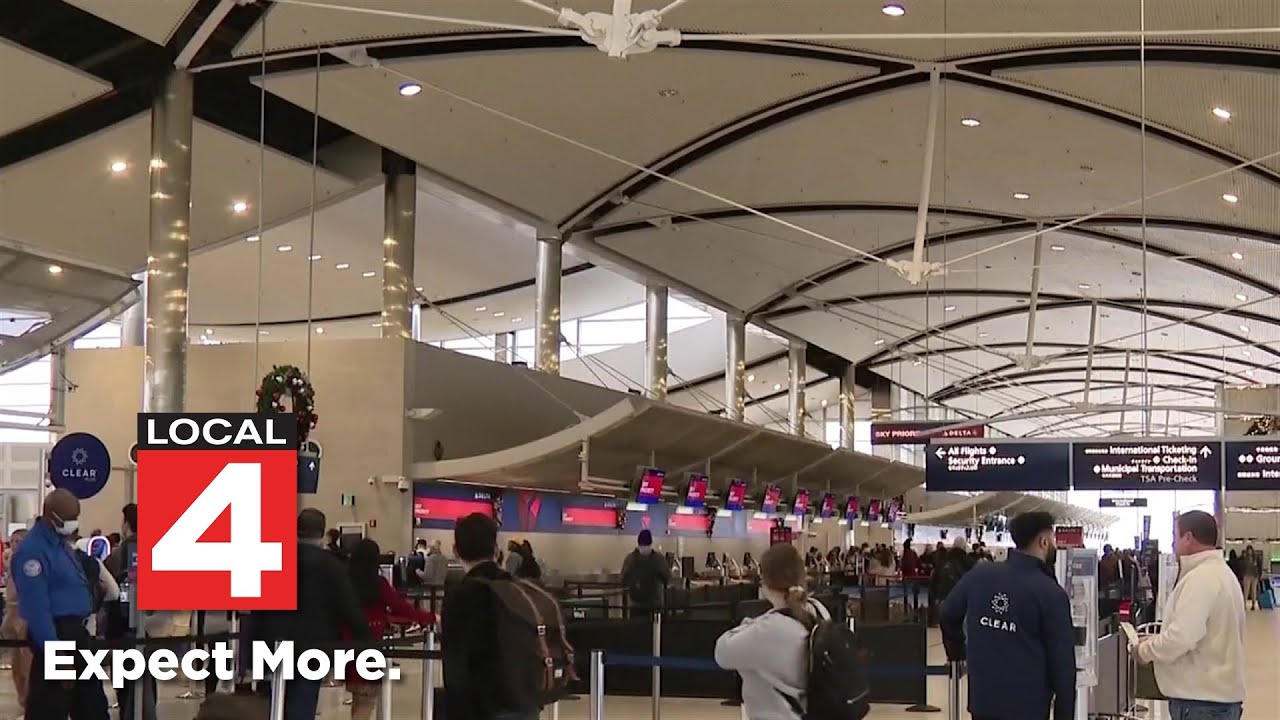 Detroit Metro Airport Sees Post Holiday Rush | Detroit News