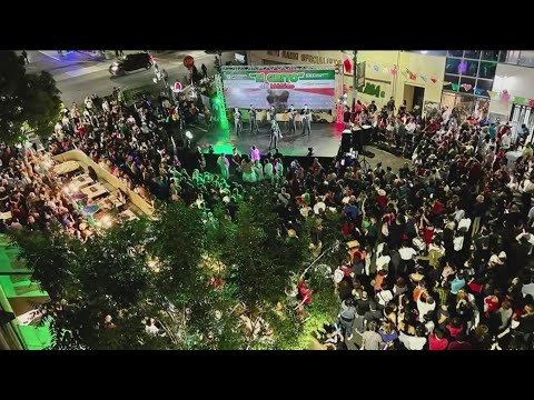 “el Grito” Celebrations Held On The Eve Of El Día De La Independencia De México