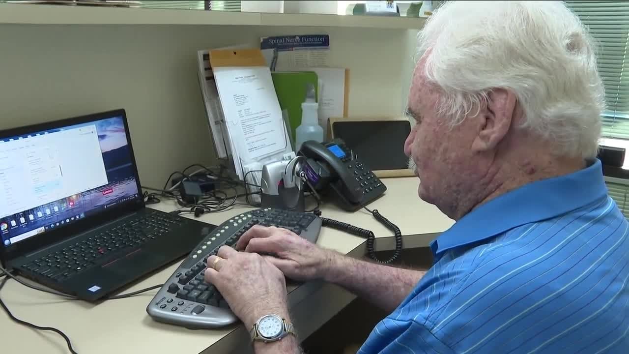 Fl Office Manager Inspires Employers To Give Blind People A Chance