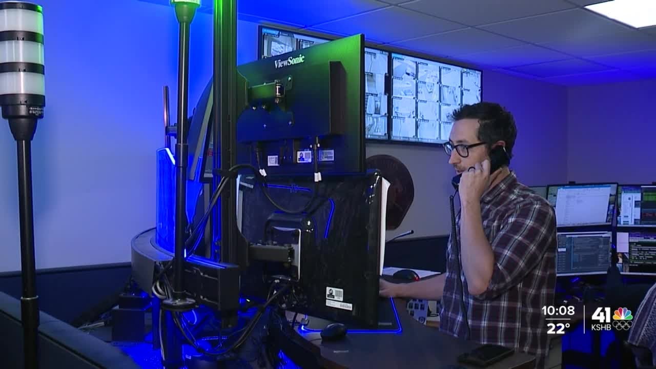 ‘most Of It Comes In Waves’: Gladstone 911 Dispatchers Handle Emergency Calls During Snowstorm