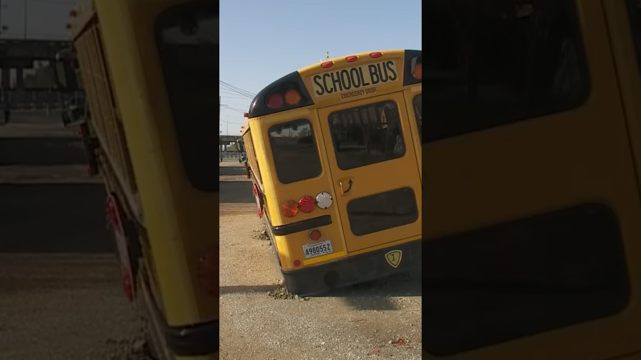 New Orleans School Bus With Students Gets Stuck In Pothole And Starts To Sink | New Orleans News