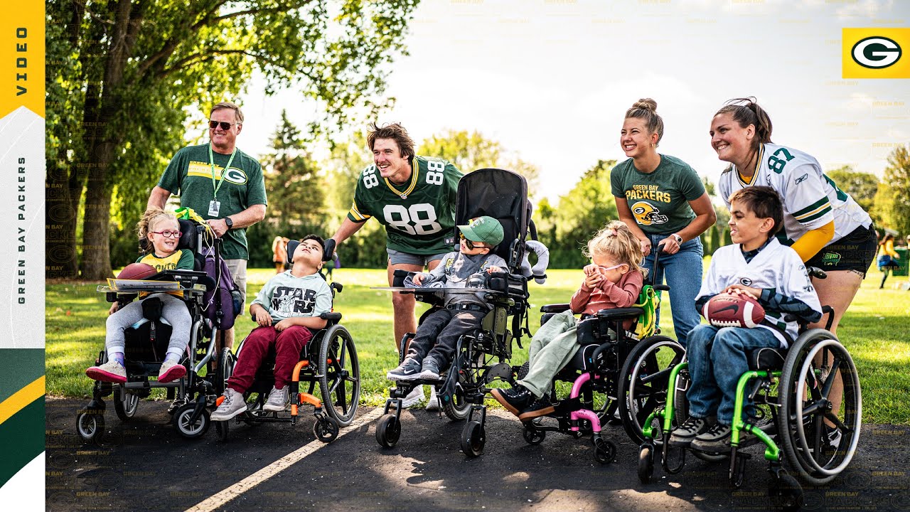 Packers Players And Syble Hopp Students Take Part In Football Outreach Camp